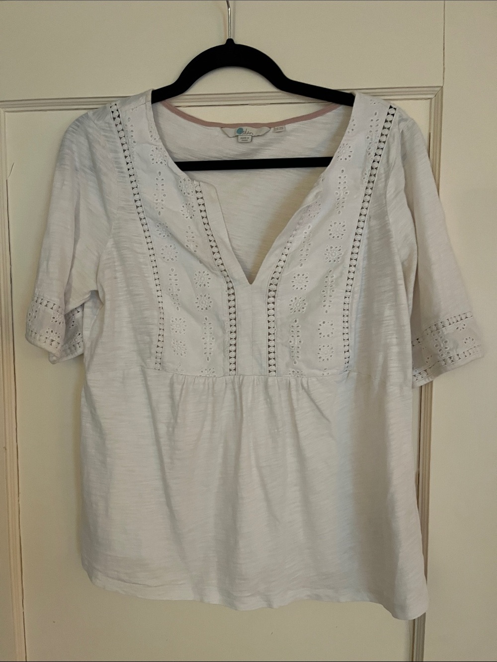 Boden White Eyelet Split-Neck Embroidered Tunic